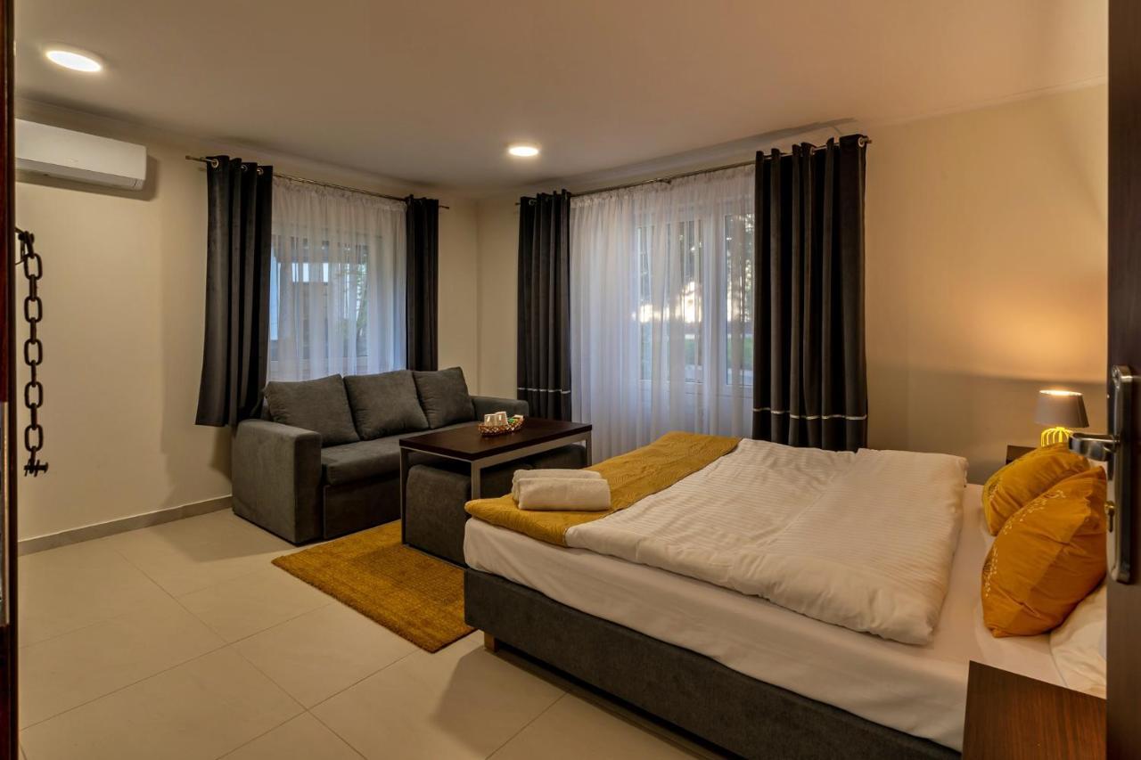 Apartamenty Wakacyjna Wioska Ngo 20M Od Suntago Mszczonów Esterno foto