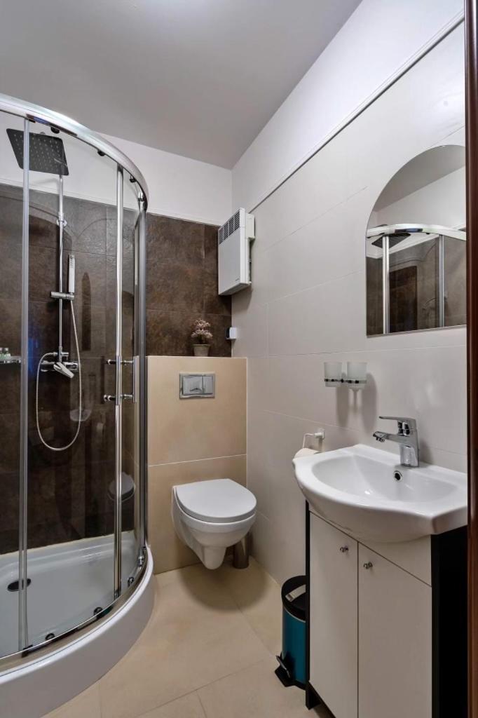 Apartamenty Wakacyjna Wioska Ngo 20M Od Suntago Mszczonów Esterno foto